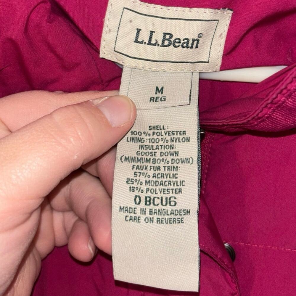 L.L. Bean women’s magenta goose down puffer coat removable faux fur hood (M Reg) - Picture 4 of 7